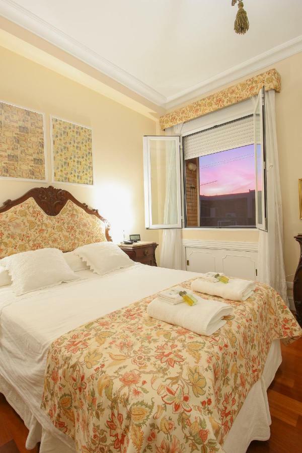 Apartamento La Feria Apartment Seville Ngoại thất bức ảnh
