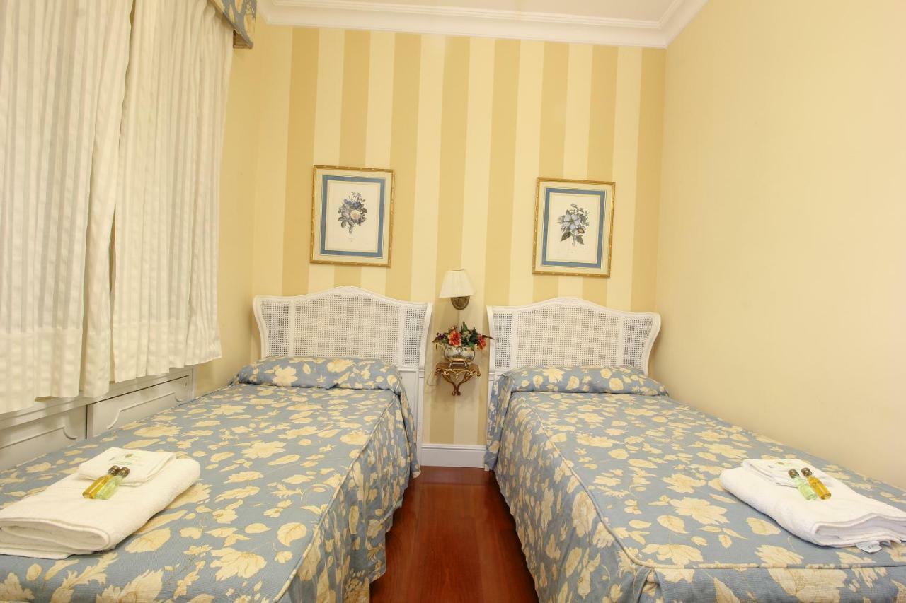 Apartamento La Feria Apartment Seville Ngoại thất bức ảnh