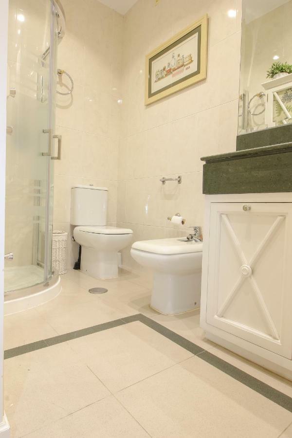 Apartamento La Feria Apartment Seville Ngoại thất bức ảnh