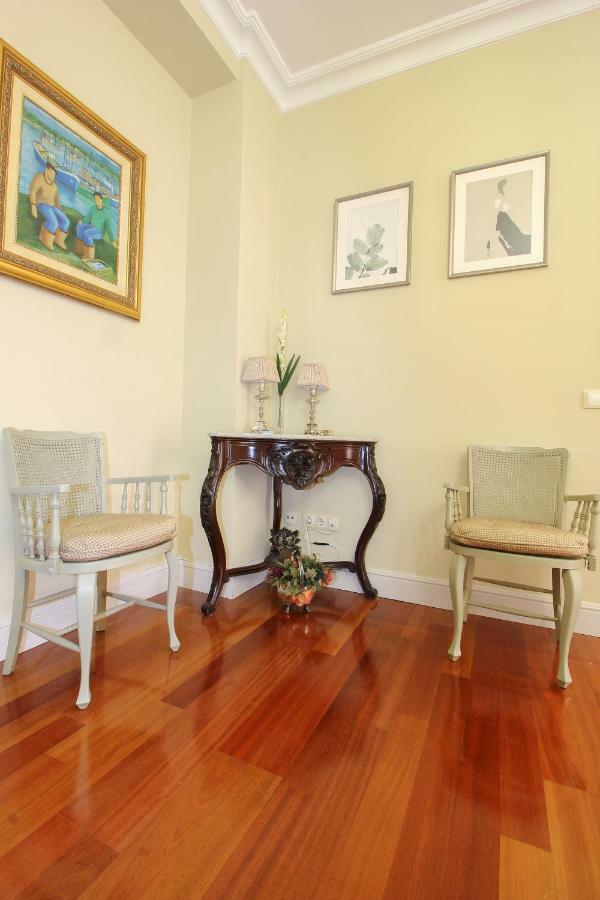 Apartamento La Feria Apartment Seville Ngoại thất bức ảnh