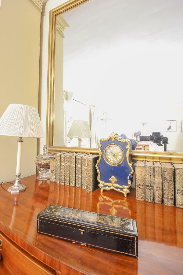 Apartamento La Feria Apartment Seville Ngoại thất bức ảnh